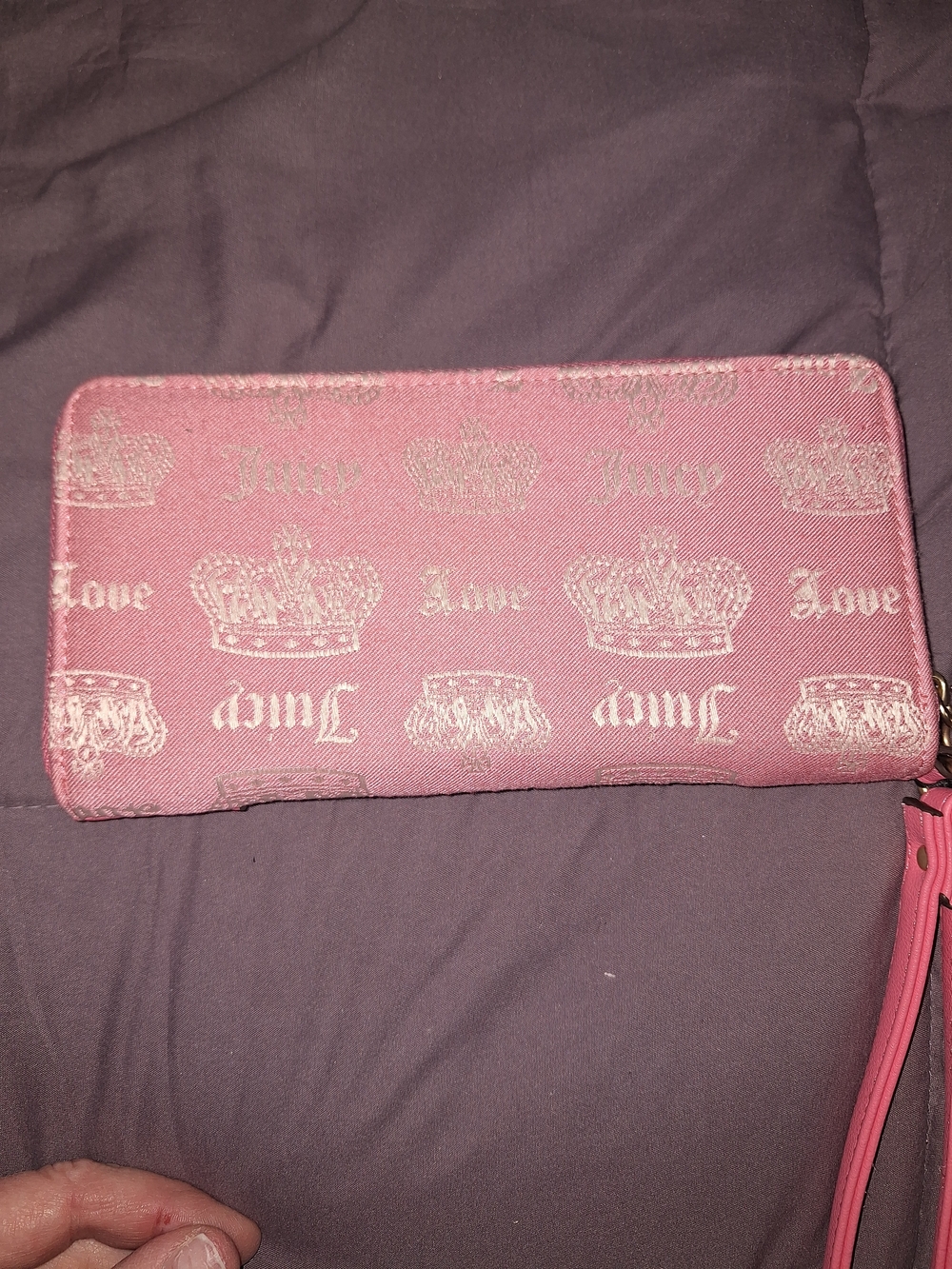 Juicy Couture Pink Signature Wristlet Wallet - Picture 4 of 5